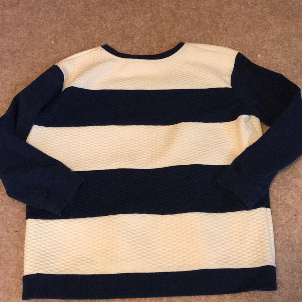 Color block top - Picture 2 of 6